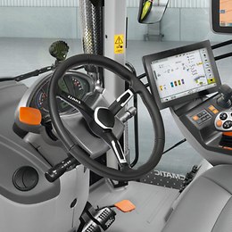 AXION 800 Stage V